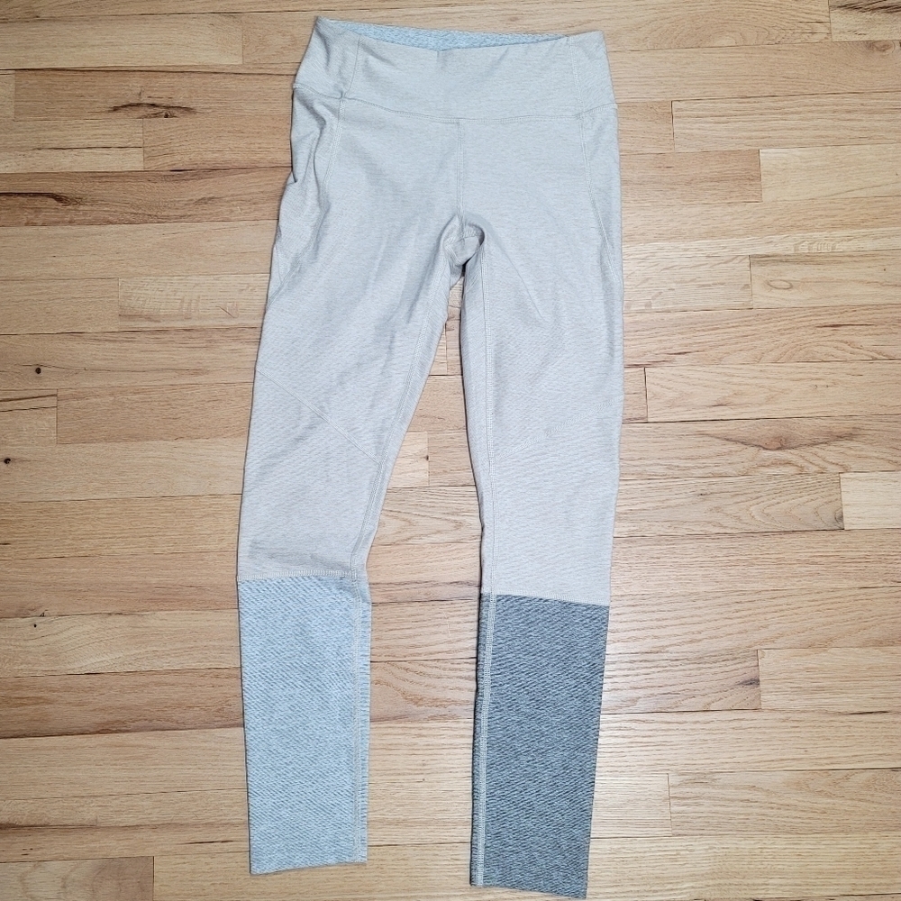 Outdoor Voices 7/8 Dipped Colorblock Leggings Beige Gray